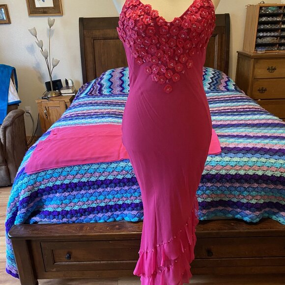 #34) Evening Gown: Spring Love - Picture 4 of 11